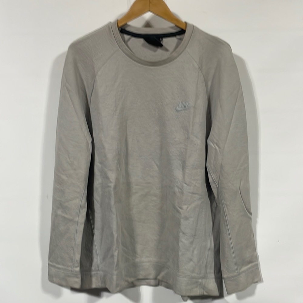 Nike crewneck sweater